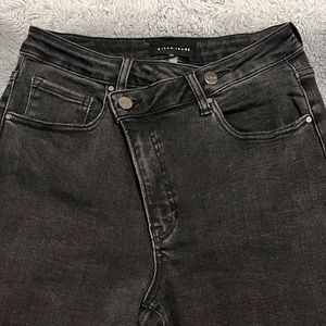 Risen Asymmetrical/Cross Waist Black Jean